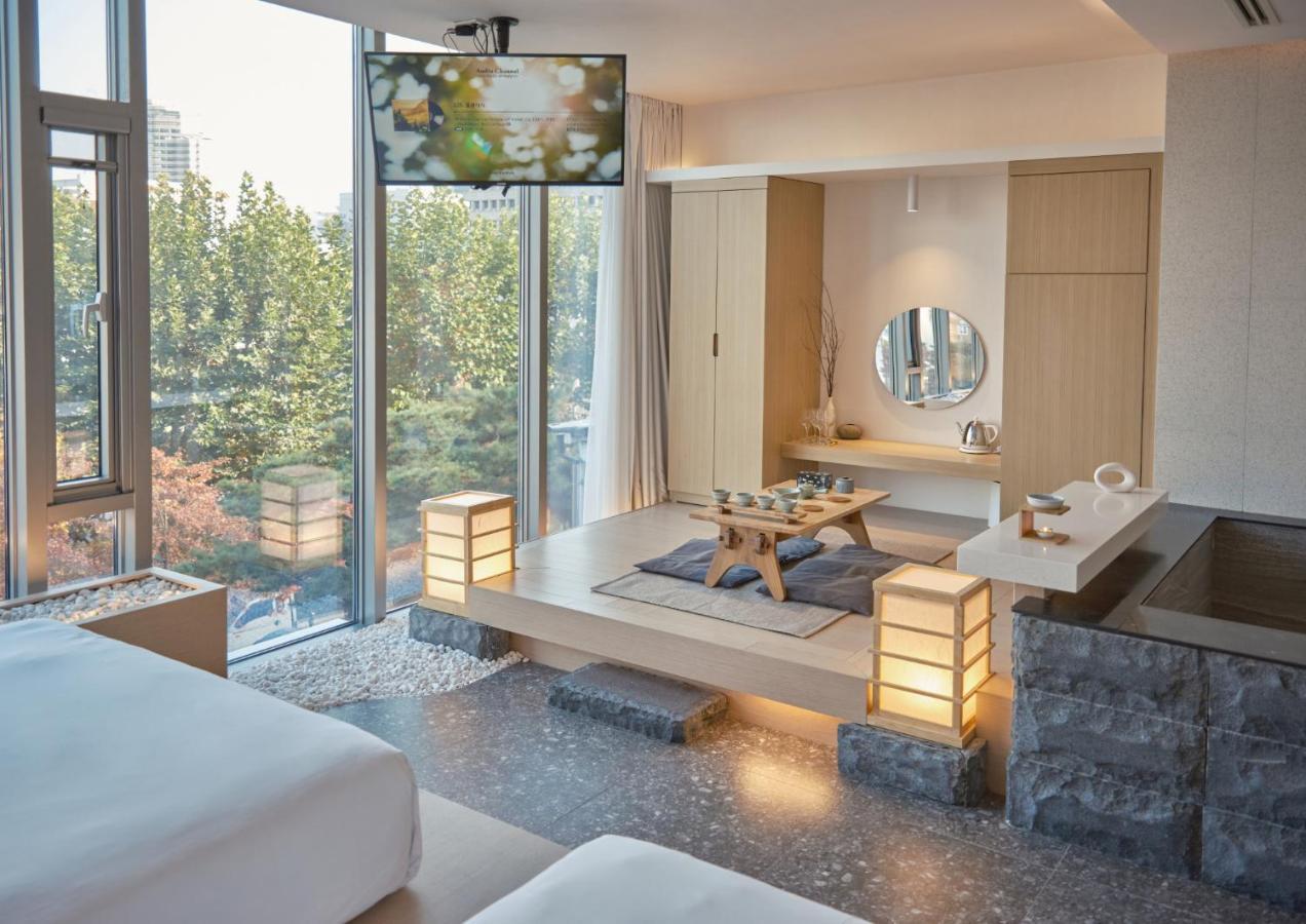 Uh Suite The Seoul Exterior foto